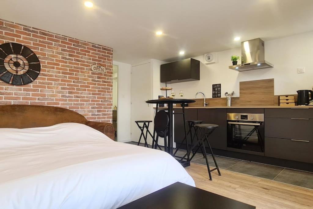 L'Atelier D'Emilie Apartment Bessines ภายนอก รูปภาพ